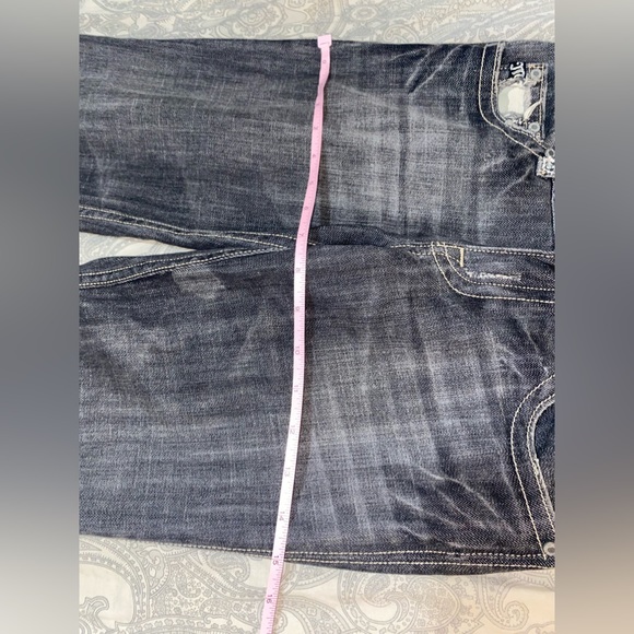 Miss Me Y2K size 26 low-rise flare leg grey jeans w/ rhinestone + camo detailing - Picture 8 of 9